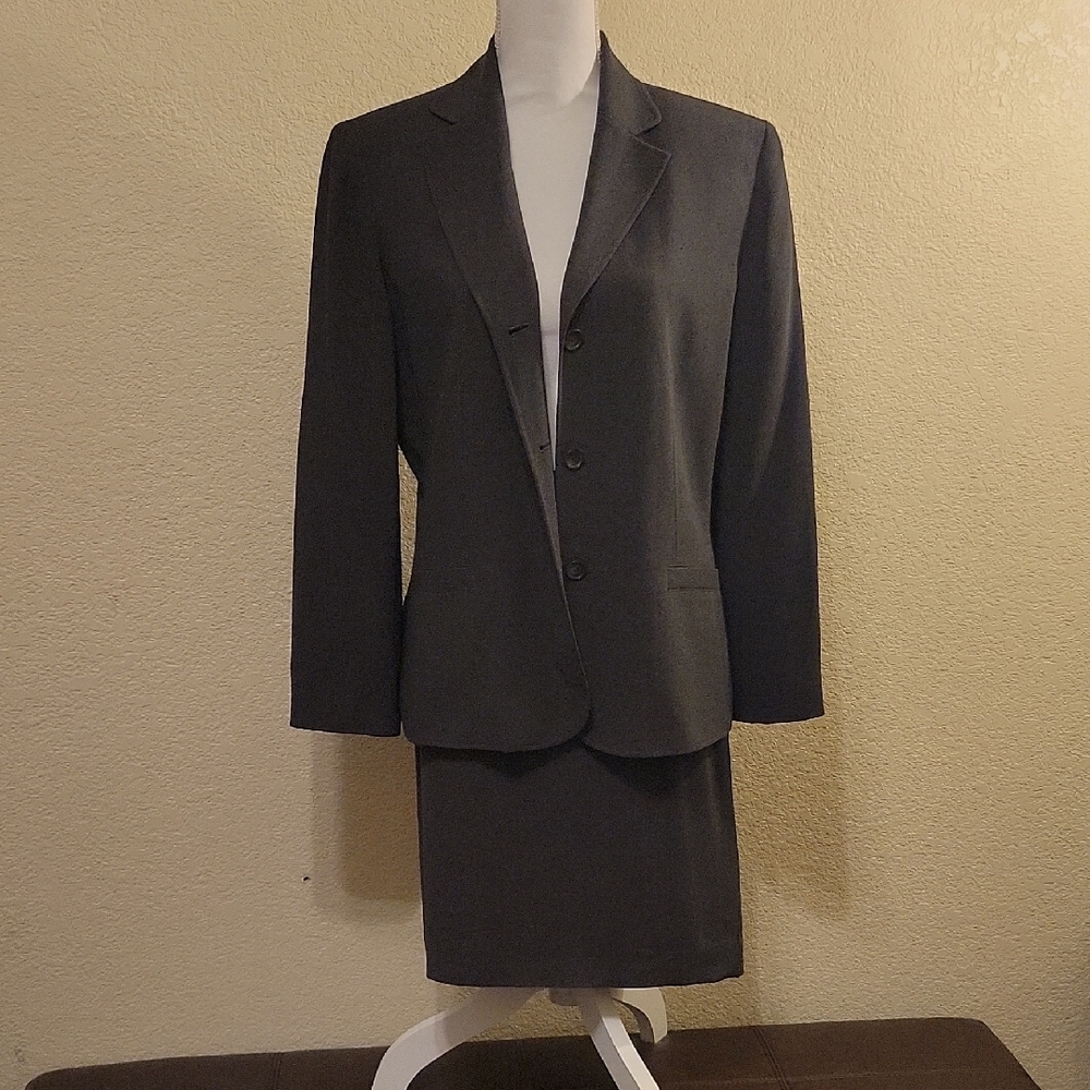 Ann Taylor Dark Gray Women's Blazer and Skirt Suit Set Size 14